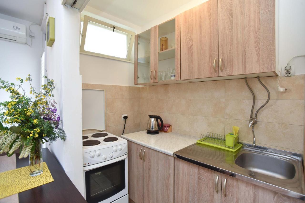 Apartment Near Old Town Budva Exterior foto