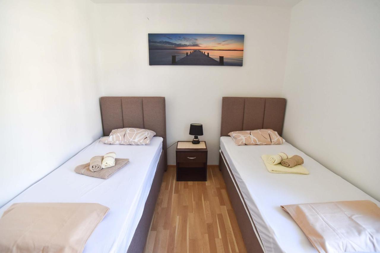 Apartment Near Old Town Budva Exterior foto
